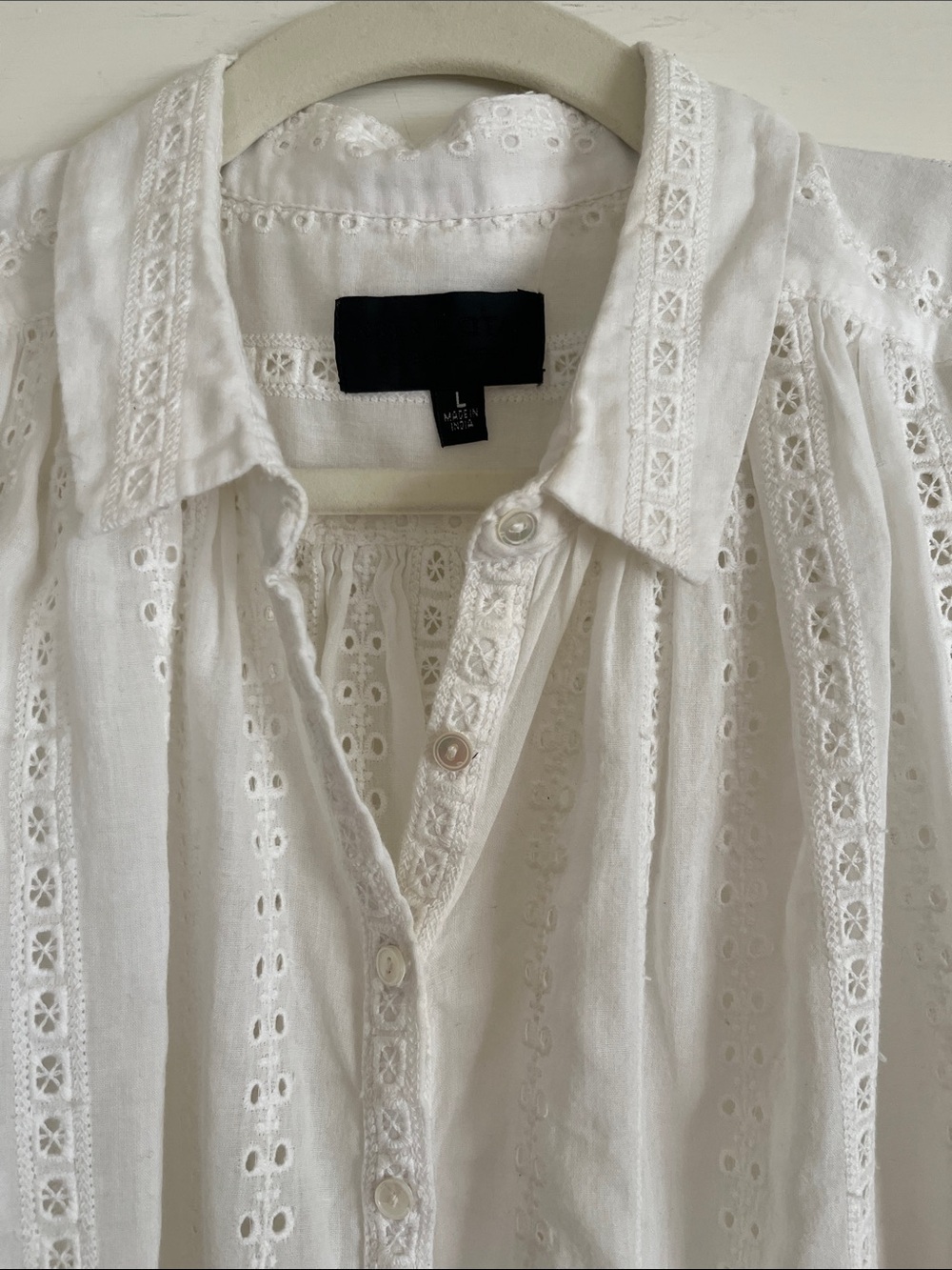 Nili Lotan Chantal White Eyelet popover - Picture 3 of 5